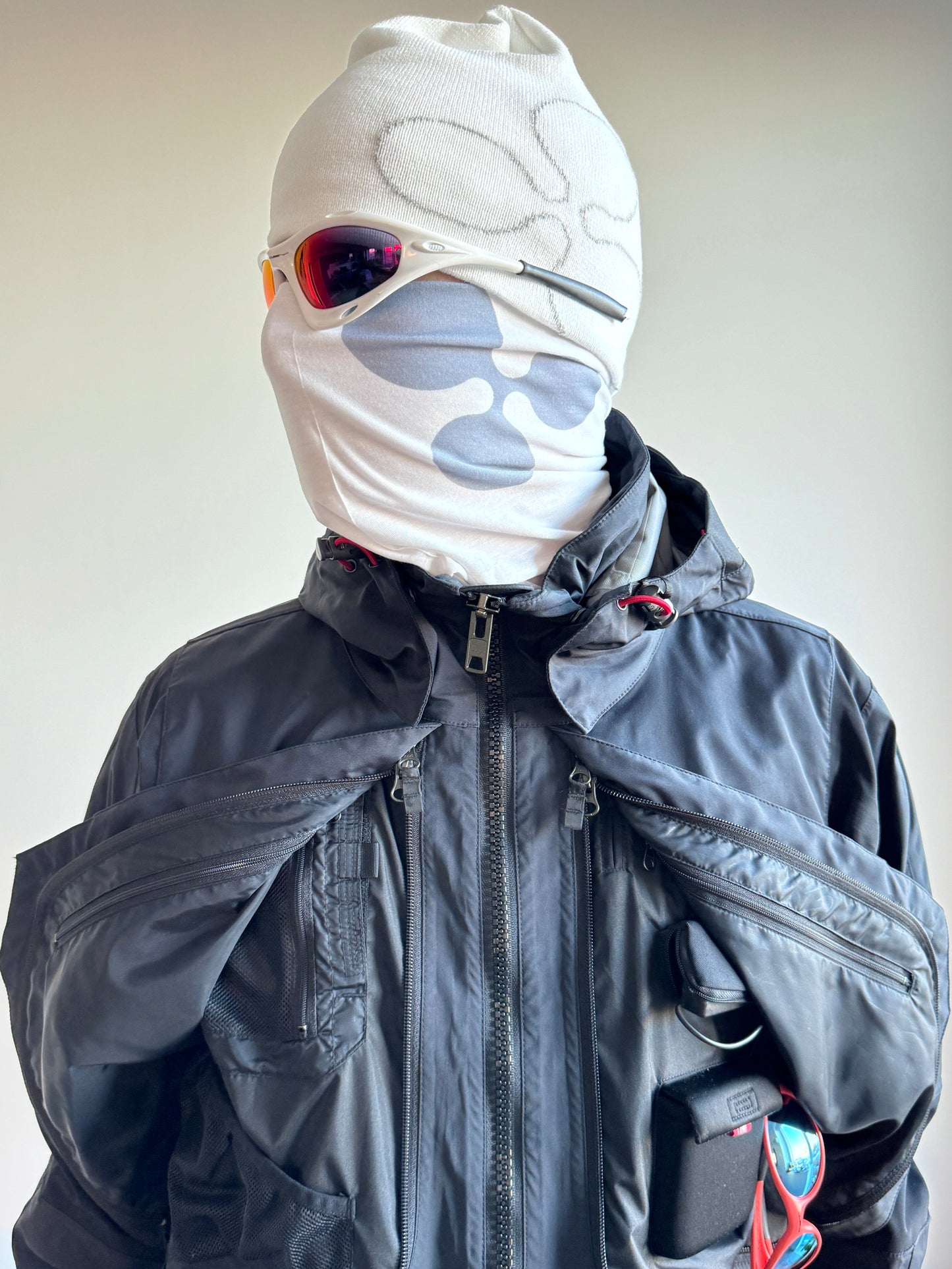 Frogisalien ‘Molecule’ Hat & Neck Gaiter