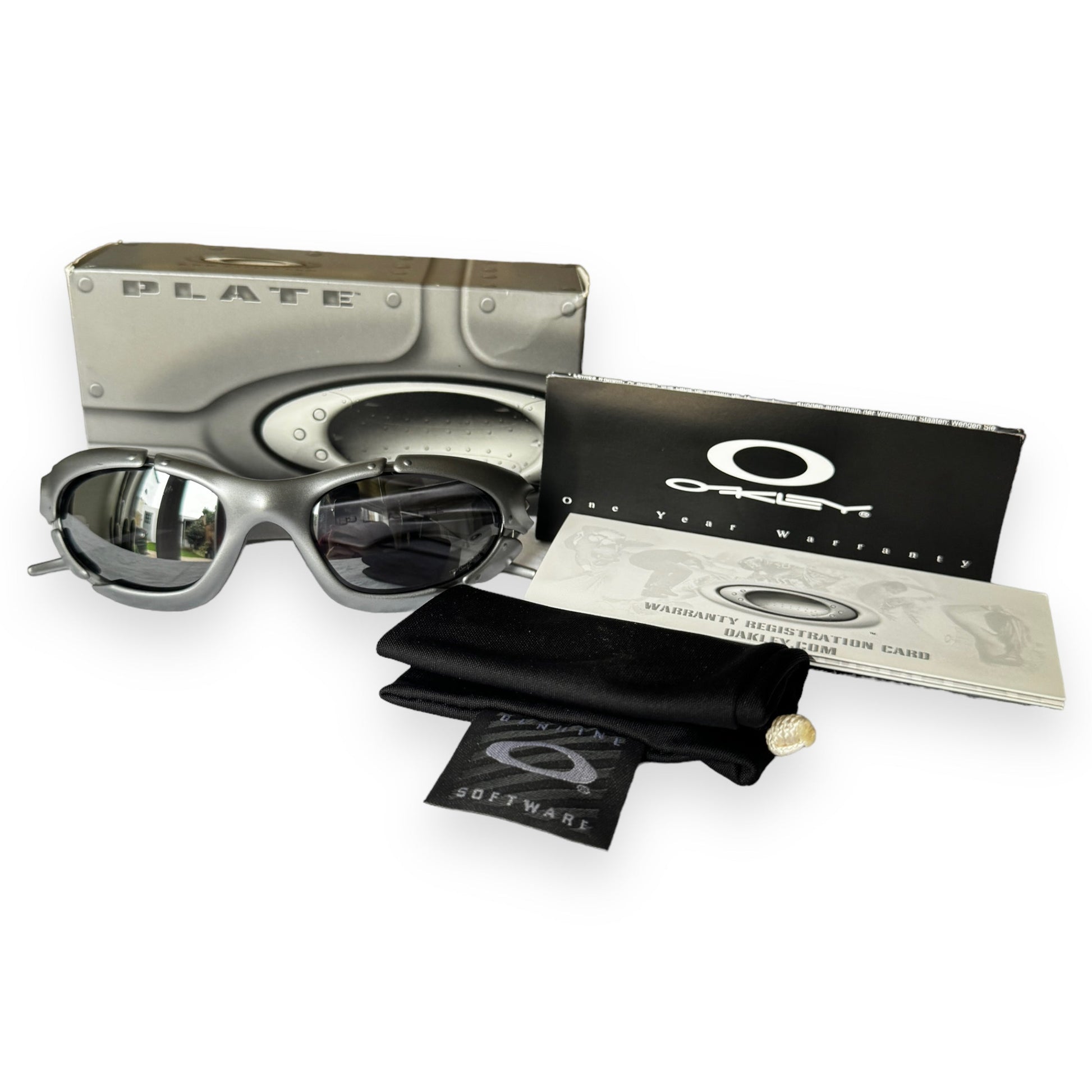 Oakley Plate Dark Silver/Black Iridium