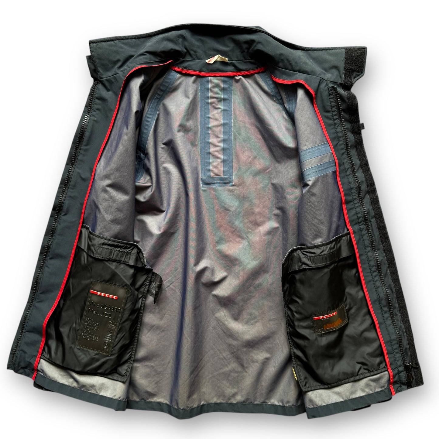 Prada Luna Rossa Gore-Tex Challenge Jacket - 2003